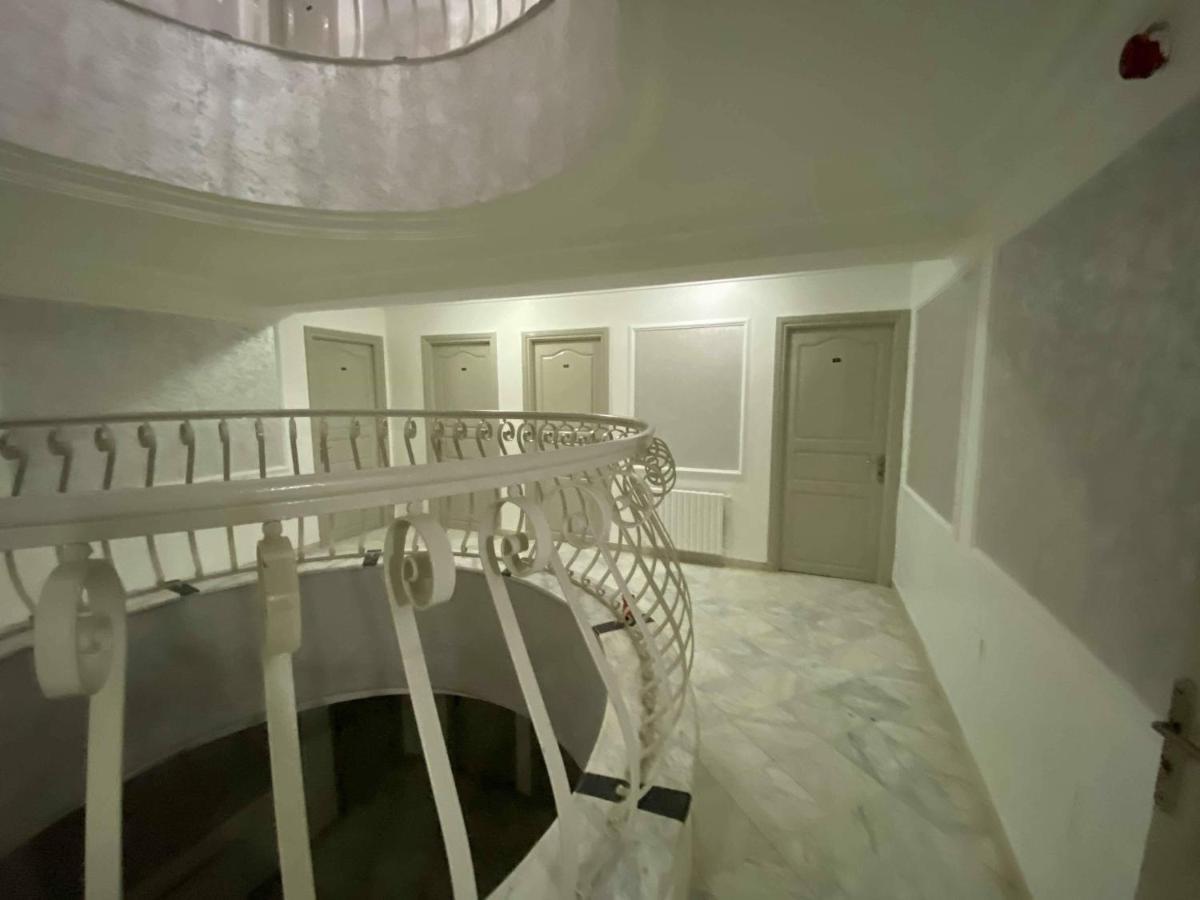 Le Calife Hotel